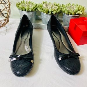 Black wedge Dress Shoe